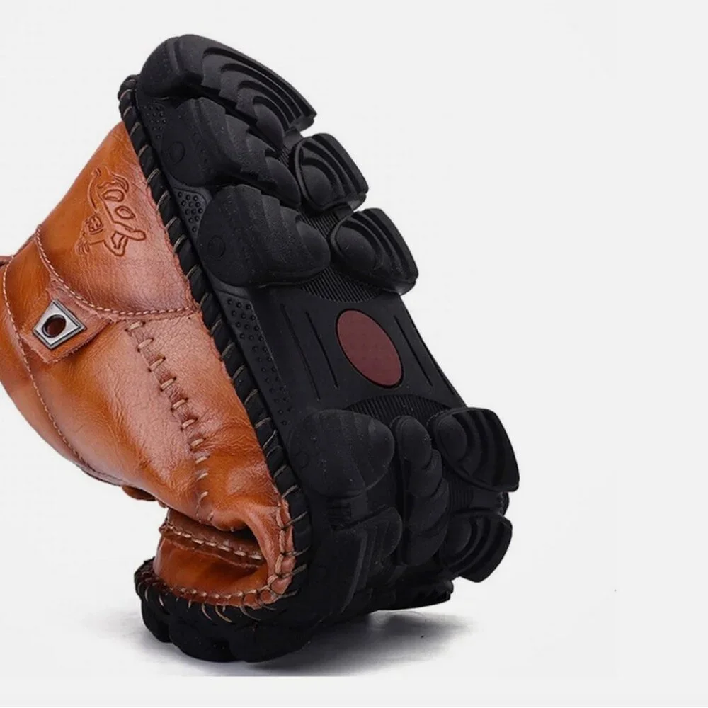 NWOB Menico Leather Chukka Boots